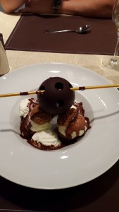 Mo's Profiteroles